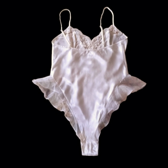 Vintage Victoria's Secret Teddy Bridal Bodysuit, size M - Picture 4 of 16